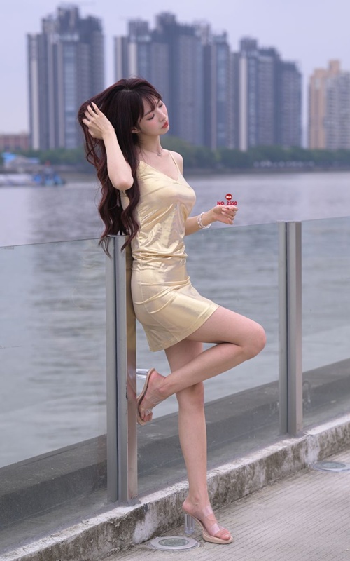 옆트임 치마