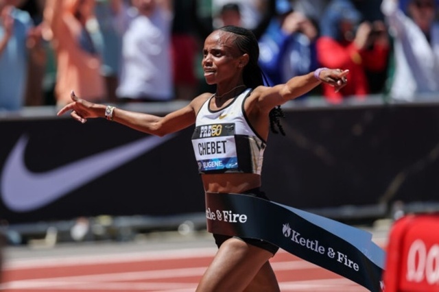 여자육상 5000m… 마의 14분벽 깨다