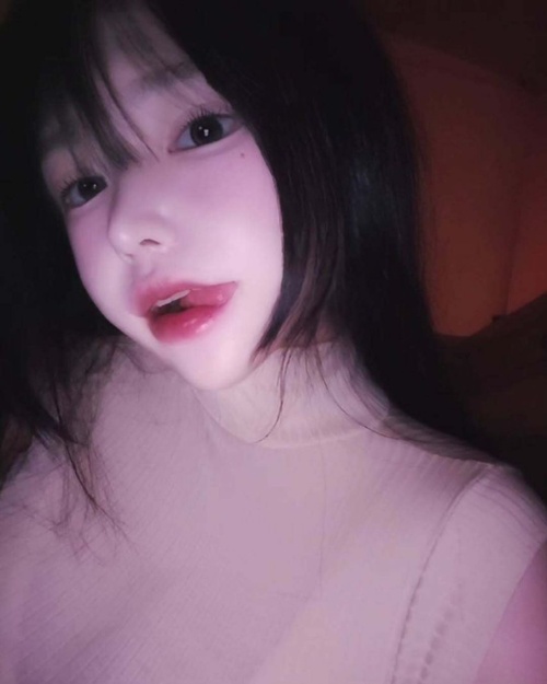 얼굴이 섬뜩하다 ㄷ